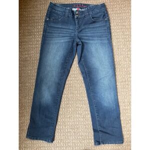 ELLE Women's Dark Wash Denim Jeans Stylish Back Pocket Details‎ Size 4